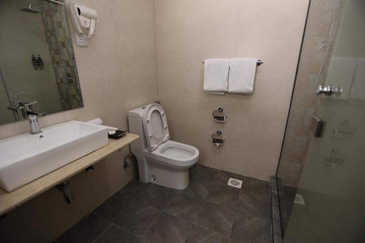Prideinn Plaza Nairobi Airport Mlolongo Bagian luar foto