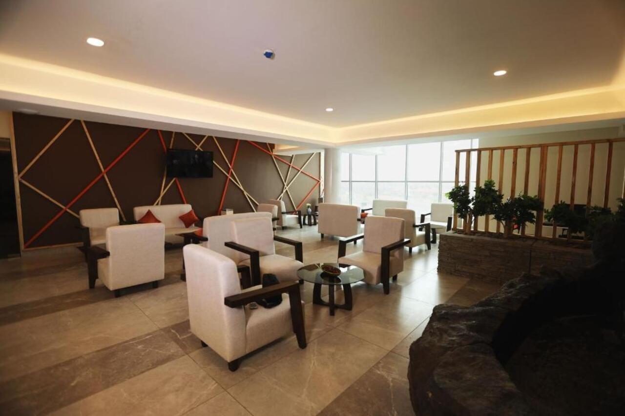 Prideinn Plaza Nairobi Airport Mlolongo Bagian luar foto