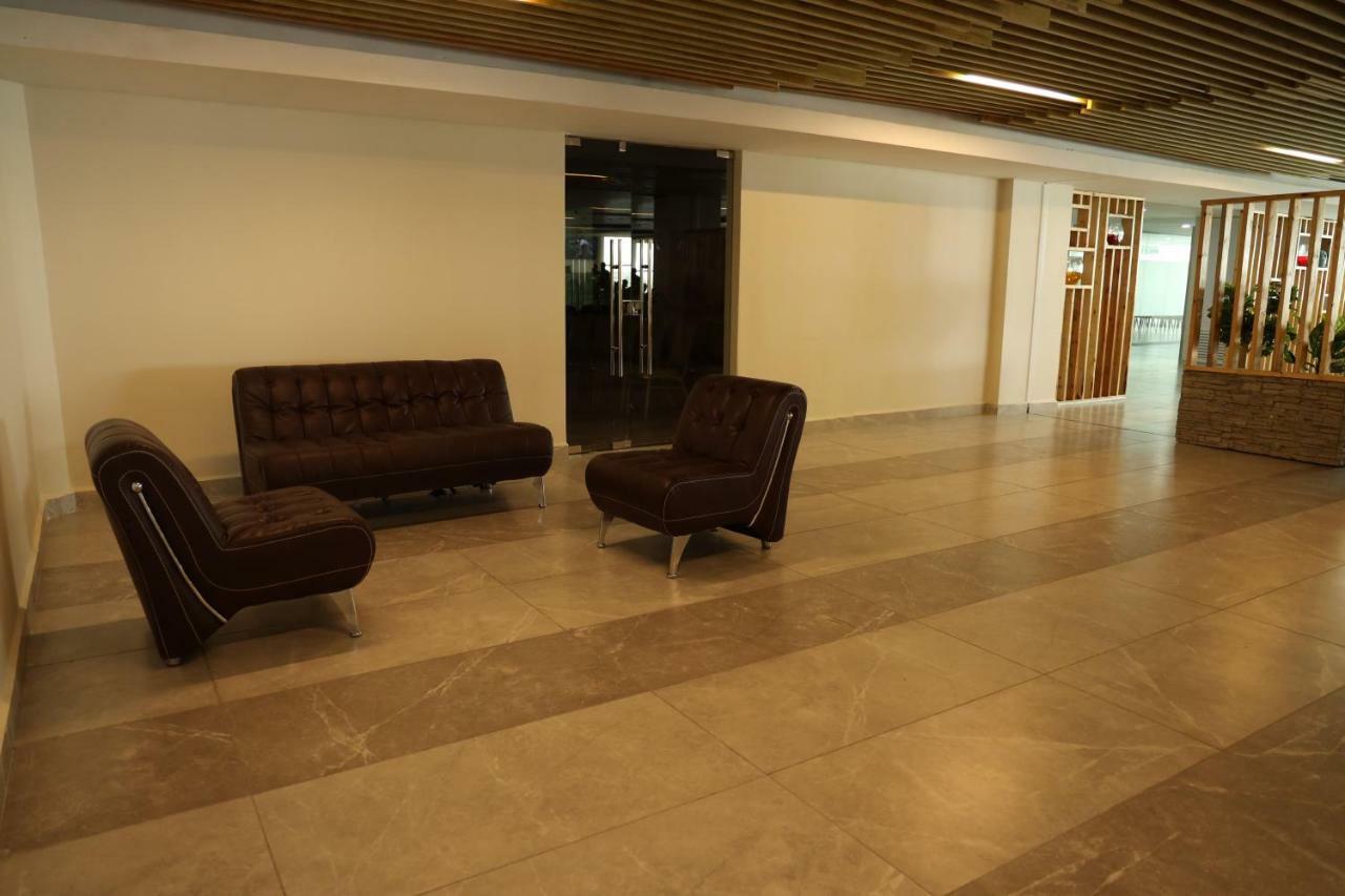 Prideinn Plaza Nairobi Airport Mlolongo Bagian luar foto
